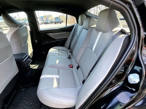 Used 2026 Toyota Camry SE w/ Convenience Package image 19