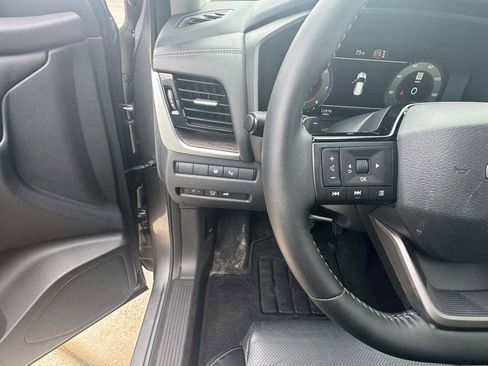 Used 2026 Nissan Rogue Platinum w/ Platinum Premium Package AWD/4WD image 17
