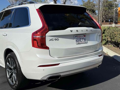 Used 2018 Volvo XC90 T6 Momentum w/ Convenience Package image 21