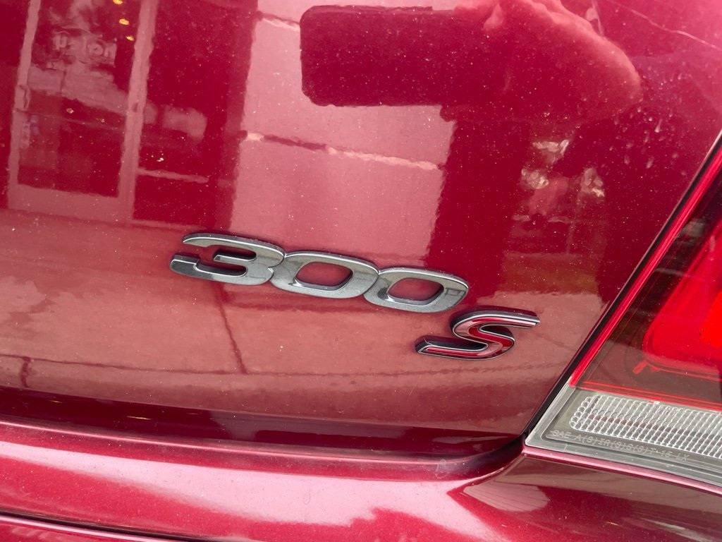 Used 2022 Chrysler 300 S RWD image 5