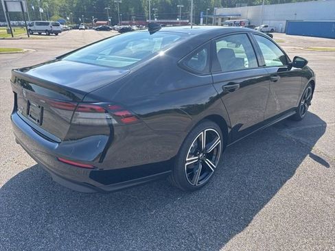New 2026 Honda Accord SE image 3