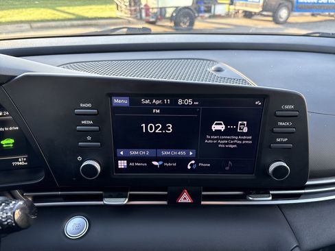 Used 2023 Hyundai Elantra Blue image 26