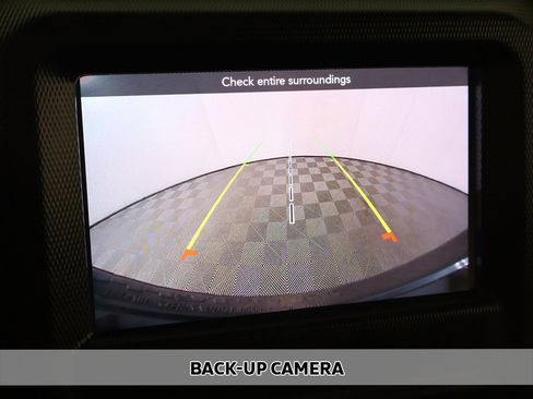 Used 2022 Jeep Wrangler Unlimited Willys image 3