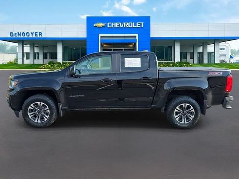 Used 2021 Chevrolet Colorado Z71 w/ Safety Package AWD/4WD image 8