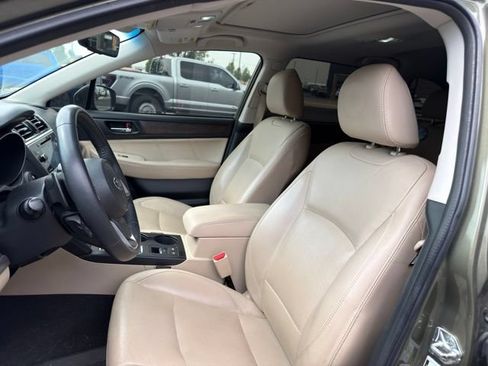 Used 2018 Subaru Outback 2.5i Limited AWD/4WD image 7
