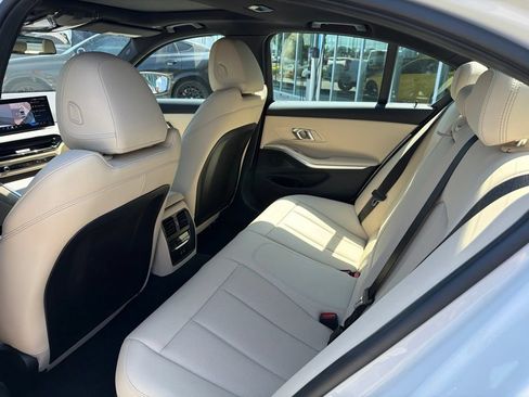 Used 2025 BMW 330i Sedan RWD image 27