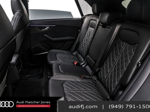 Used 2025 Audi SQ8 Premium Plus w/ 23" Wheel Package image 9