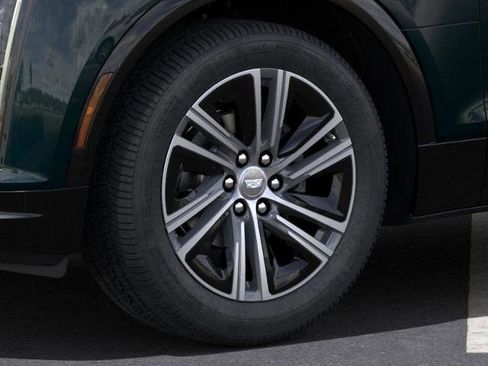 New 2025 Cadillac Lyriq Luxury image 9