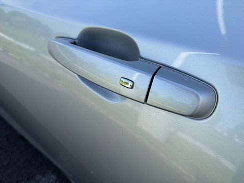 Used 2017 Chevrolet Malibu LT FWD image 11