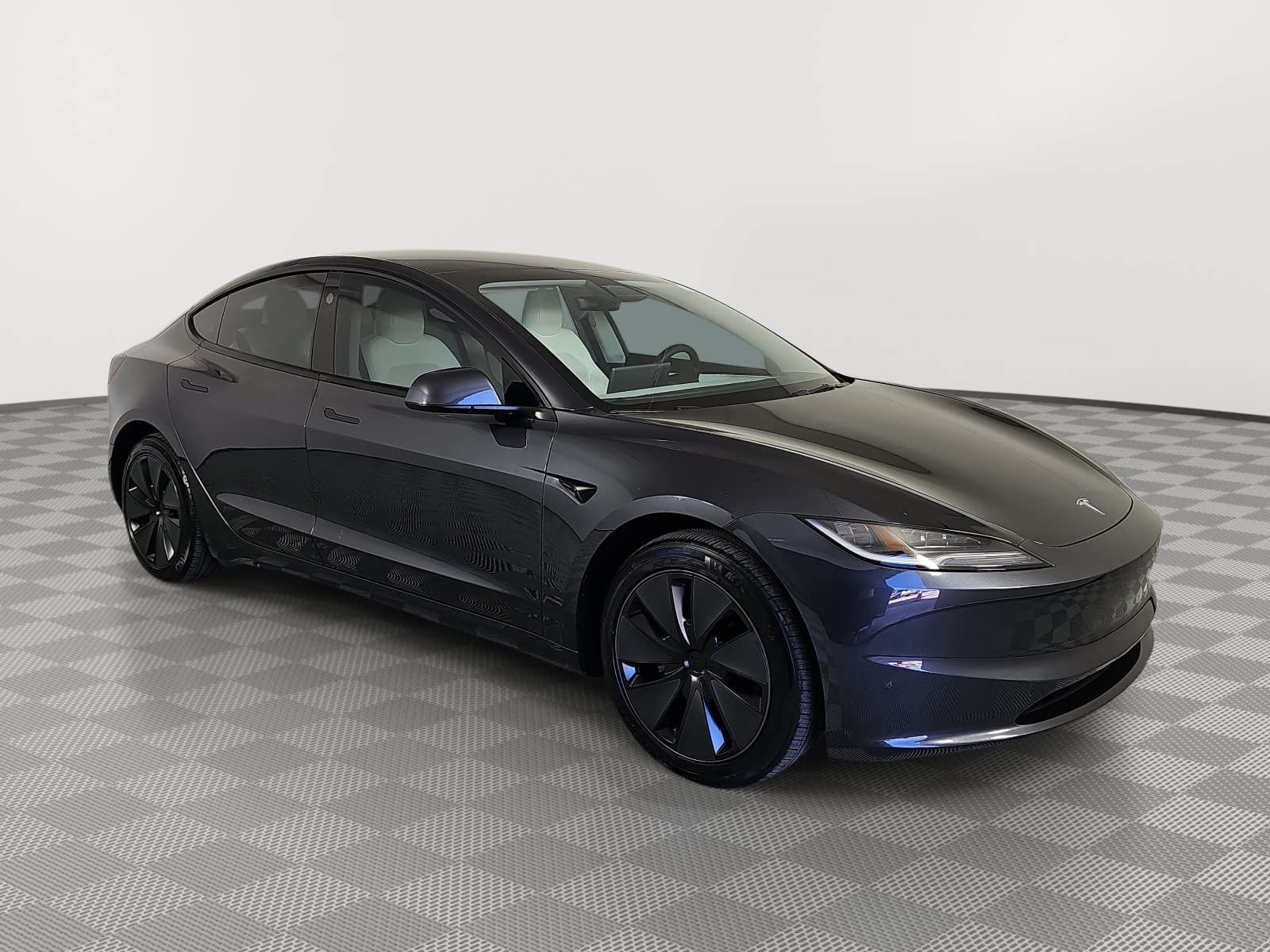 Used 2025 Tesla Model 3 RWD image 2