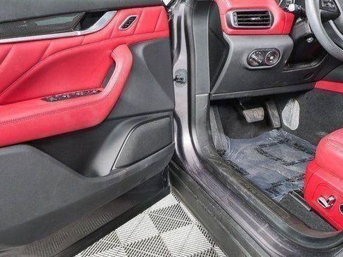 Certified 2023 Maserati Levante GT AWD/4WD image 8