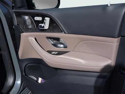 New 2026 Mercedes-Benz GLE 63 AMG S image 15