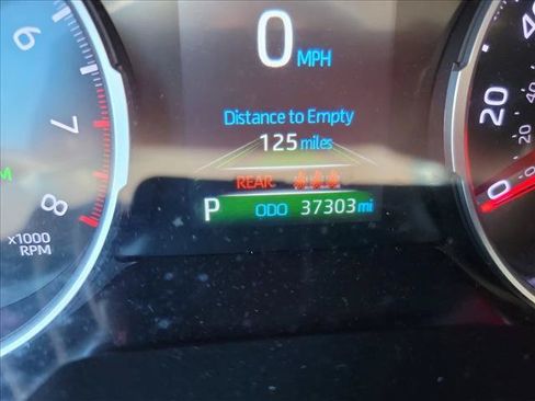 Used 2021 Toyota RAV4 XLE FWD image 18