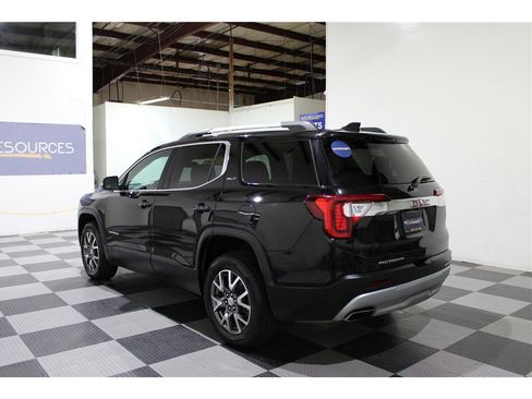 Used 2023 GMC Acadia SLT image 6