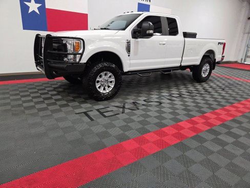 Used 2019 Ford F250 XL w/ XL Value Package AWD/4WD image 2