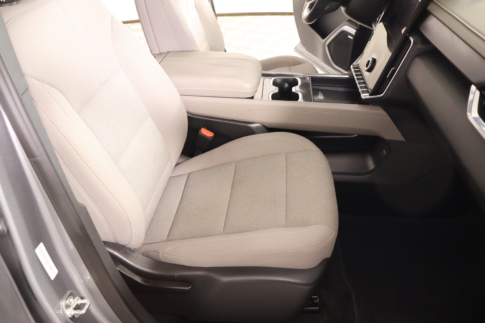 Used 2026 GMC Acadia Elevation FWD image 13