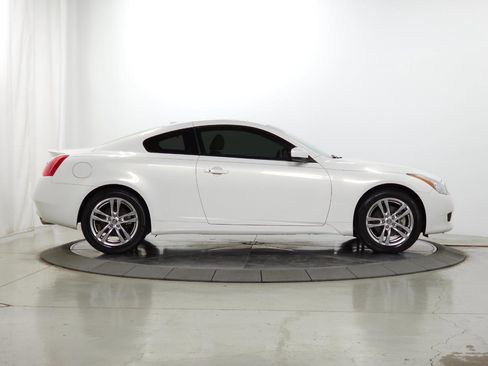 Used 2009 INFINITI G37 x Coupe w/ Premium Pkg AWD/4WD image 8