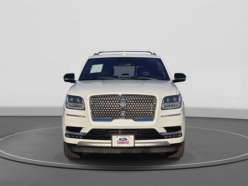 Used 2019 Lincoln Navigator Reserve w/ Cargo Package image 2