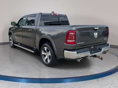 Used 2019 RAM 1500 Laramie AWD/4WD image 8