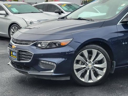 Used 2018 Chevrolet Malibu Premier image 3