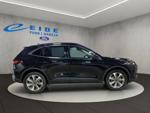 Used 2025 Ford Escape Platinum AWD/4WD image 13