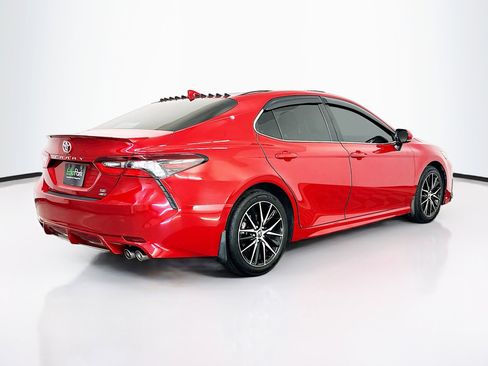 Used 2021 Toyota Camry SE w/ Cold Weather Package AWD/4WD image 9