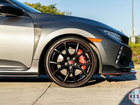 Used 2019 Honda Civic Type R image 30