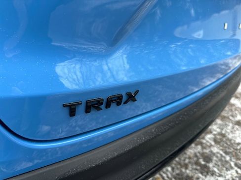 Used 2024 Chevrolet Trax RS w/ Sunroof Package image 25
