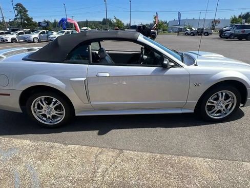 Used 2001 Ford Mustang GT RWD image 4