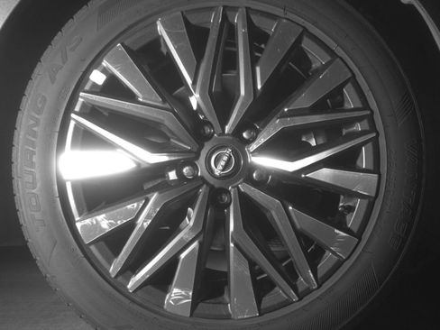 Used 2025 Nissan Altima 2.5 SV FWD image 16