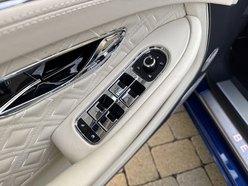 Used 2023 Bentley Continental GT Mulliner image 12