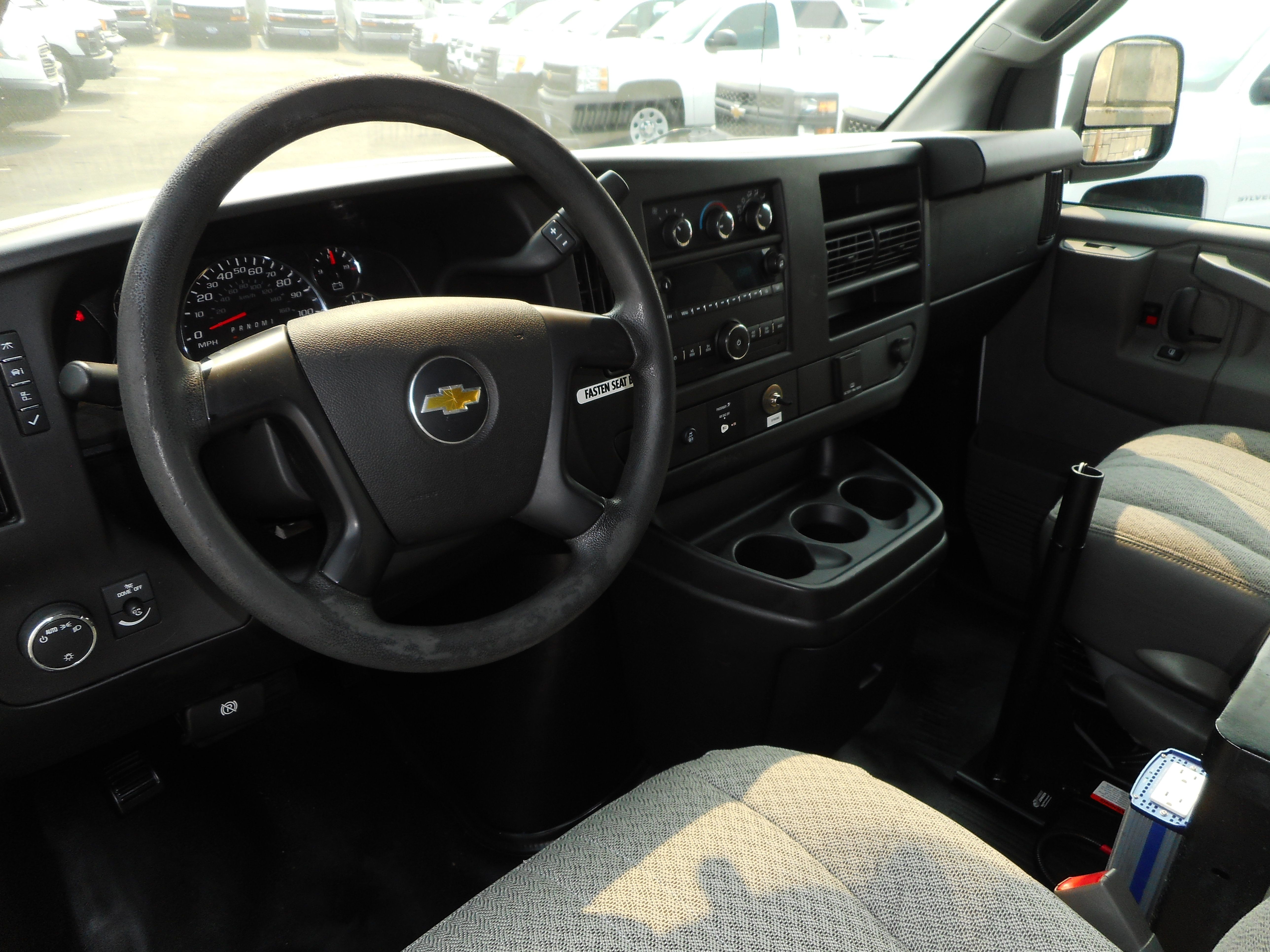 Used 2016 Chevrolet Express 2500 w/ Cold Climate Package RWD image 15