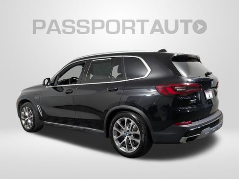 Used 2022 BMW X5 xDrive45e w/ Executive Package image 3