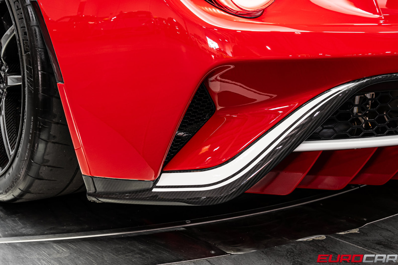Used 2022 Ford GT Heritage Edition RWD image 36