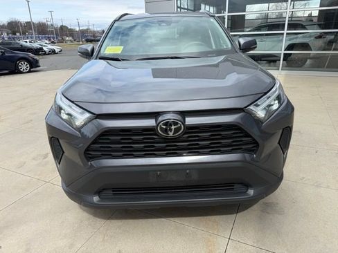 Used 2025 Toyota RAV4 XLE image 2