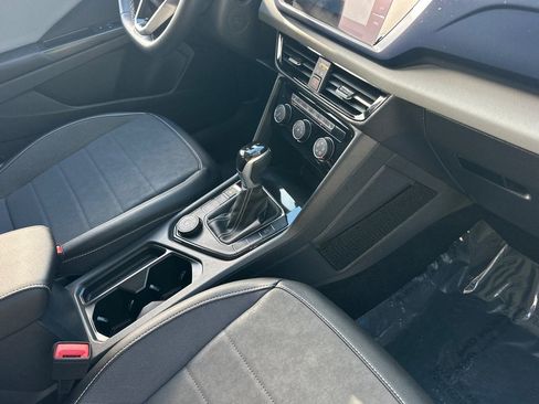 Used 2023 Volkswagen Taos SE w/ Panoramic Sunroof Package image 31