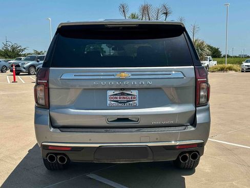 Used 2023 Chevrolet Suburban Premier AWD/4WD image 4