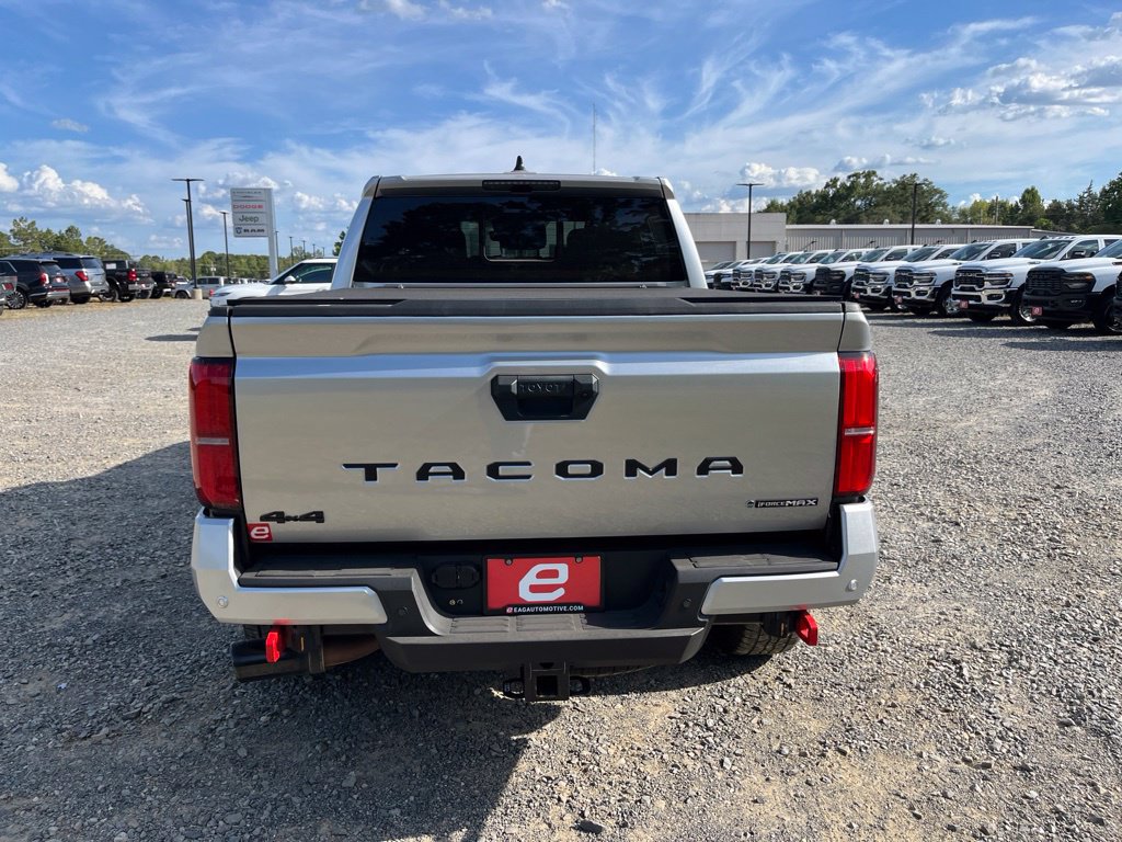 Used 2025 Toyota Tacoma TRD Off-Road w/ TRD Off Road Upgrade Package AWD/4WD image 6