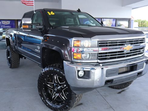 Used 2015 Chevrolet Silverado 2500 LTZ w/ Duramax Plus Package image 2