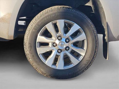 Used 2015 Toyota Tundra Limited image 5