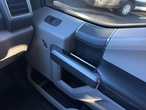 Used 2019 Ford F250 XLT w/ FX4 Off-Road Package image 17