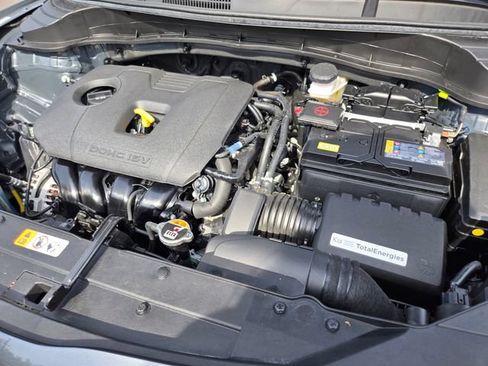 Used 2025 Kia Soul LX w/ LX Technology Package FWD image 21