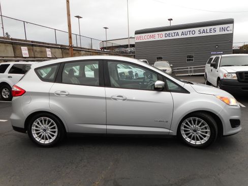 Used 2013 Ford C-MAX SE image 2