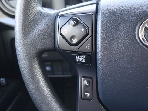 Used 2020 Toyota Tacoma SR image 32