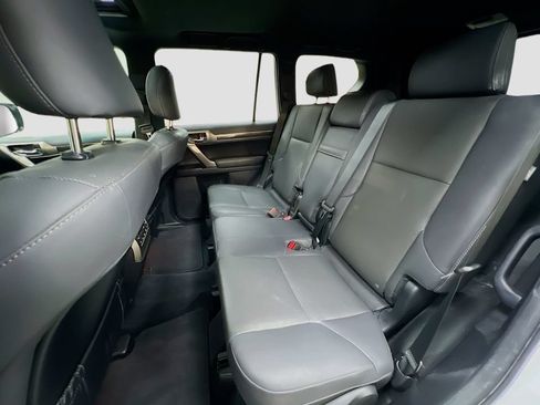 Used 2020 Lexus GX 460 Premium w/ Premium Package AWD/4WD image 24