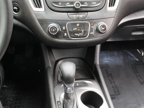 Used 2022 Chevrolet Malibu LS w/ LPO, Floor Liner Package FWD image 29