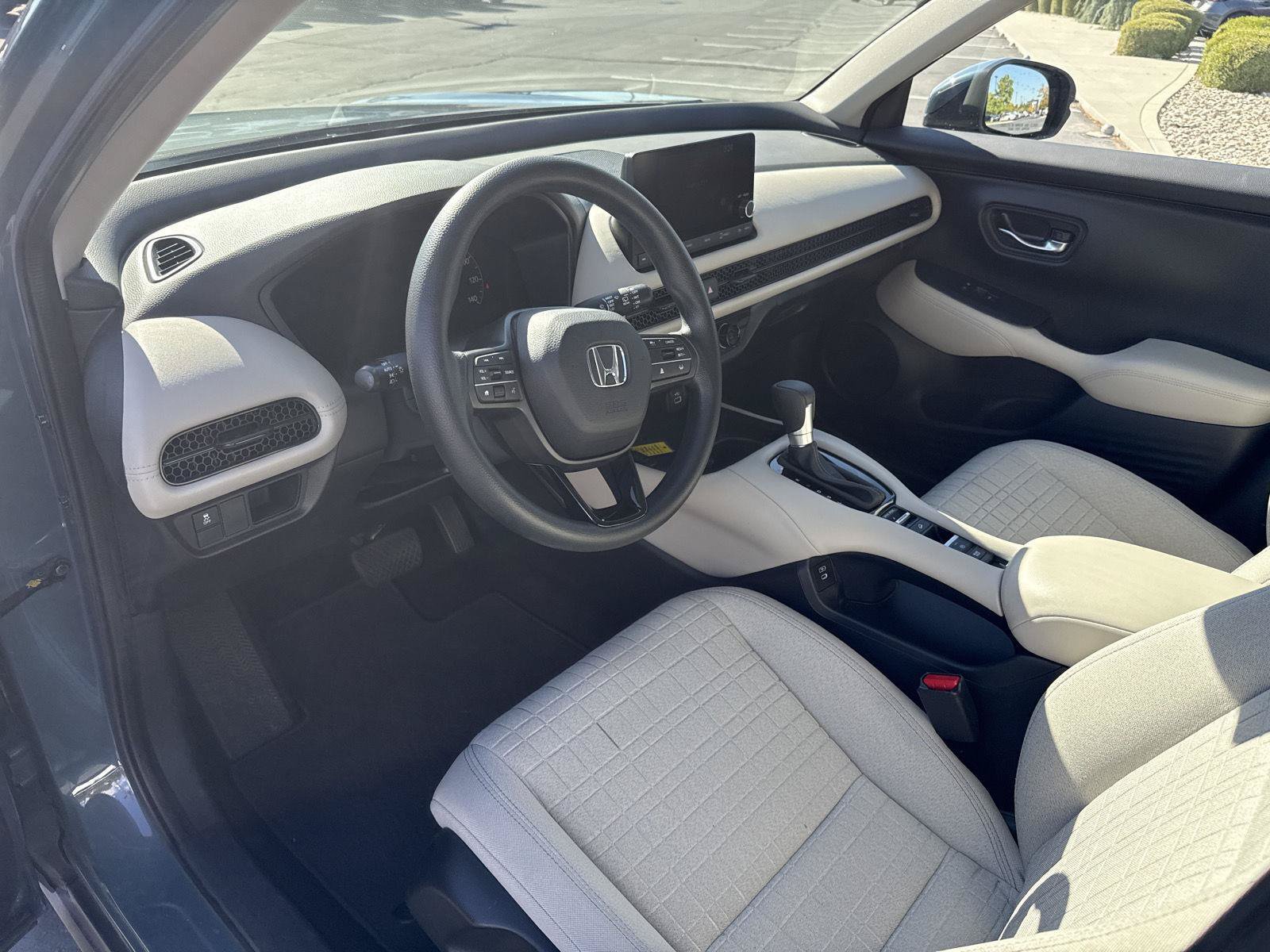 Used 2024 Honda HR-V LX image 10