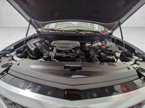 Used 2025 Cadillac XT6 Premium Luxury w/ Technology Package FWD image 27