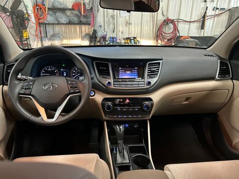 Used 2017 Hyundai Tucson Sport AWD/4WD image 18