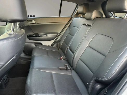 Used 2020 Kia Sportage EX w/ EX Technology Package FWD image 38